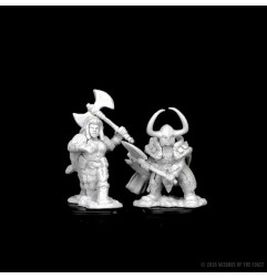 Dungeons & Dragons Nolzur’s Marvelous Miniatures Unpainted: Female dwarf barbarian