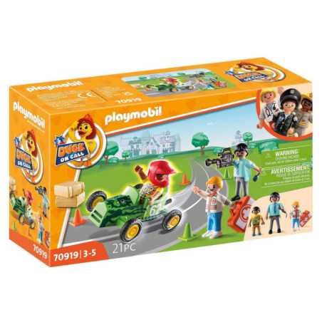 PLAYMOBIL Acción Ambulancia. Ayuda al piloto de Carreras. 70919